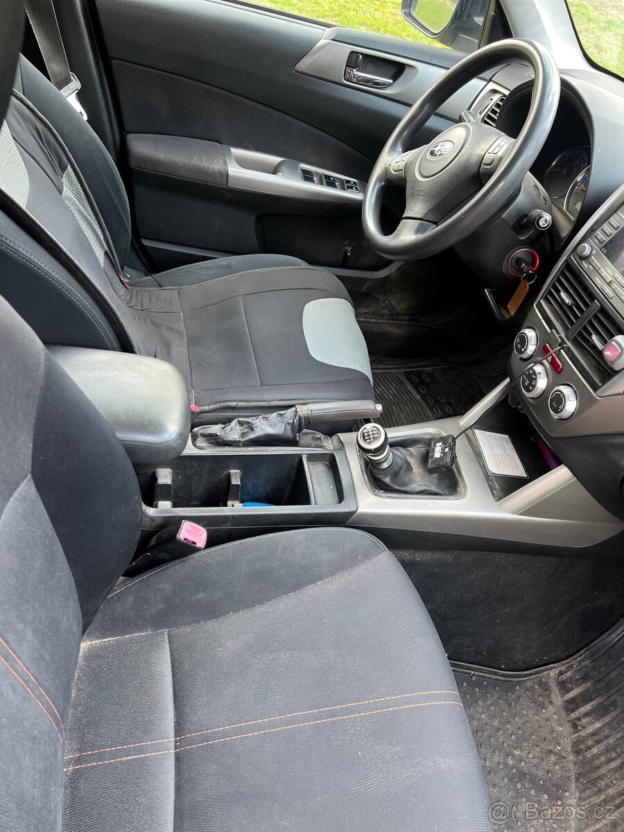 Subaru Forester 4x4 nafta - 5