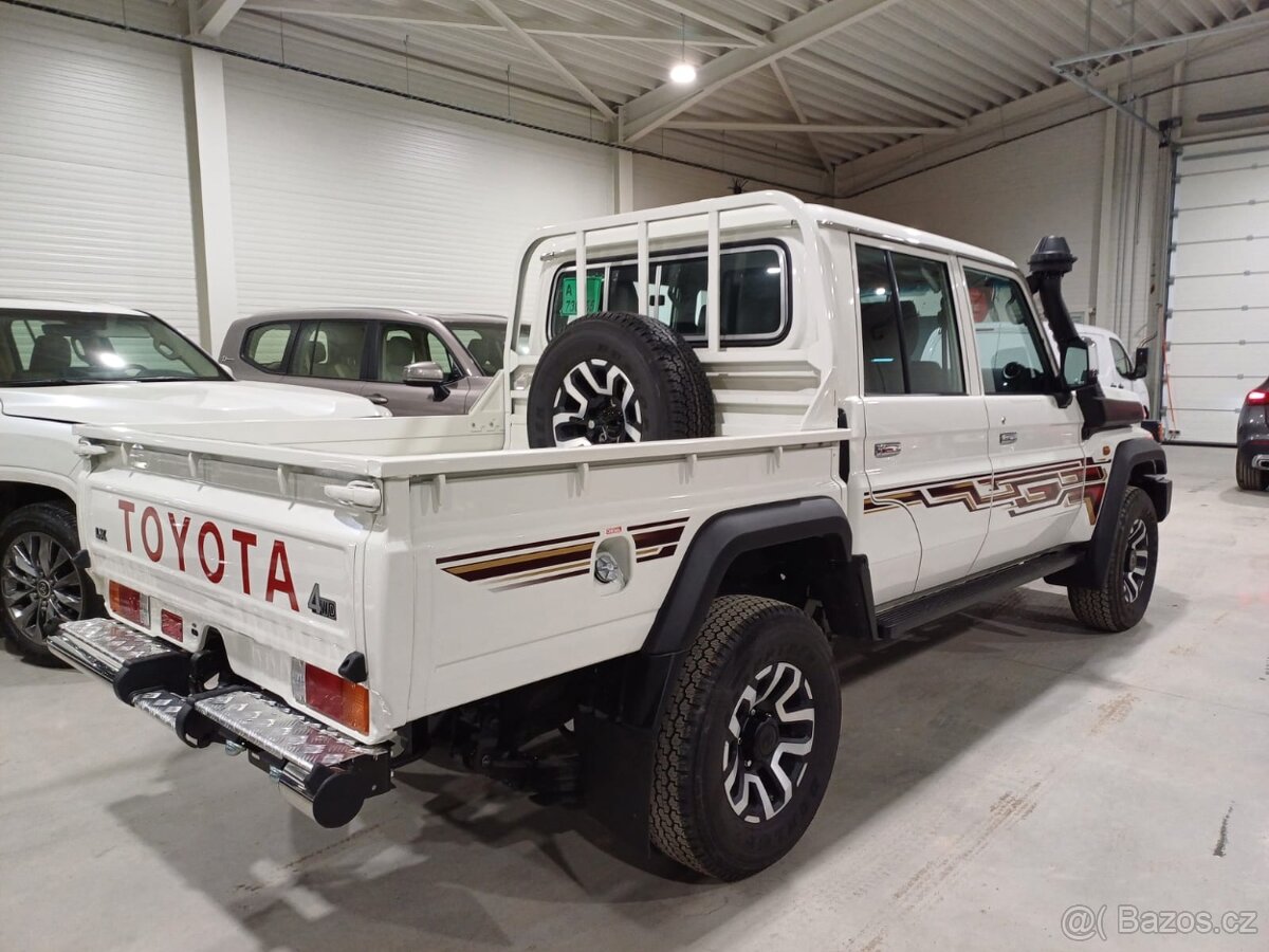 Toyota Land Cruiser 79 Pick-up. AUTOMAT 2,8TD 4X4 ,New 24