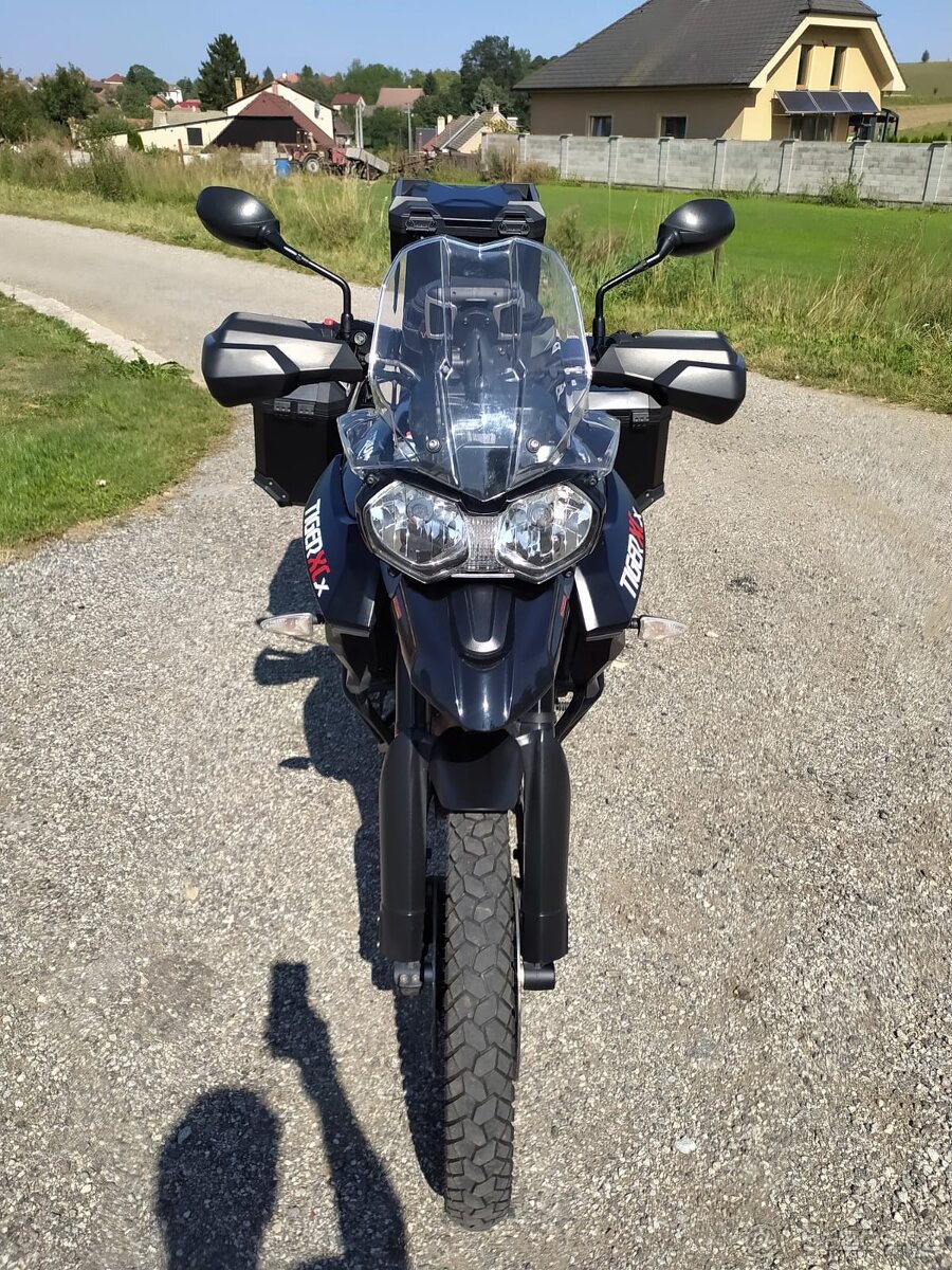 Triumph Tiger 800