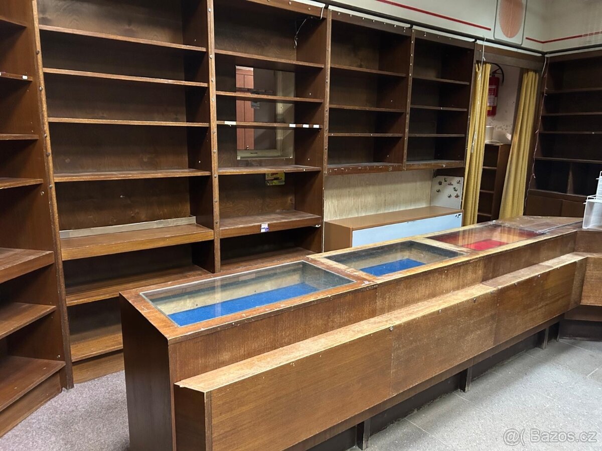 Dřevěné regály do prodejny - 5