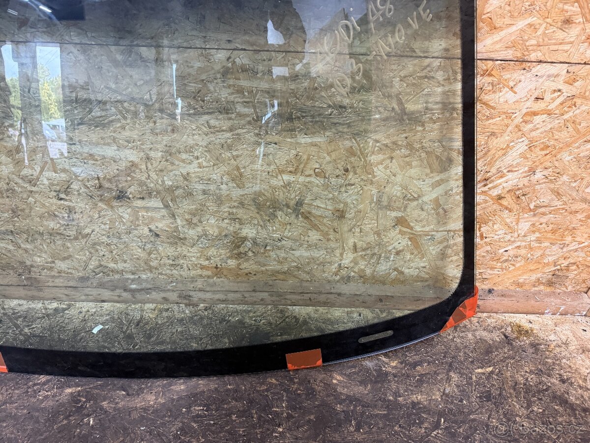 ČELNÍ OKNO AUDI A8 D3 NORDGLASS - NOVÉ - 5