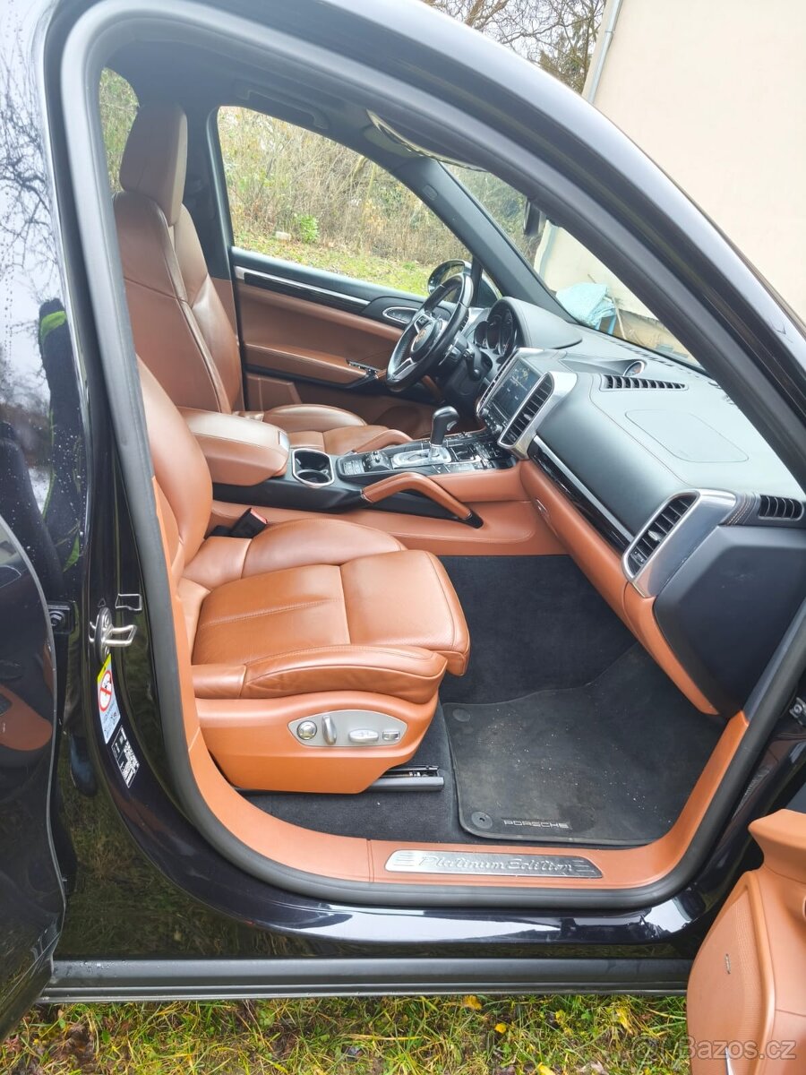 PORSCHE CAYENNE - 5
