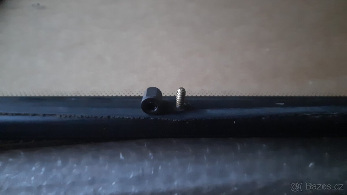 VW TRANSPOTER T4 – SKLA BOČNÍ OTEVÍRACÍ - 5