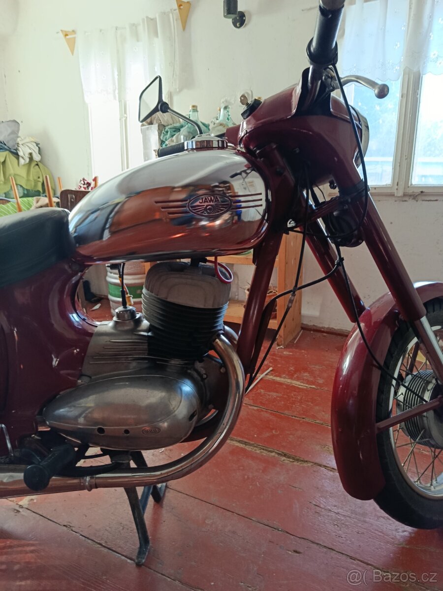 Jawa 250/559 - 5