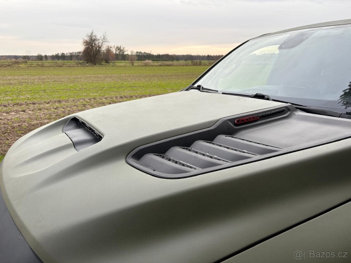 RAM 1500  5.7 hemi  TRX body Kit