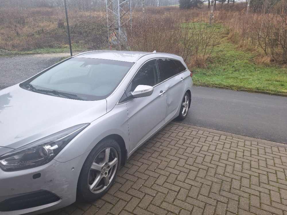 Prodám Hyundai i40 PREMIUM MAX výbava ,najeto 180000km, - 5