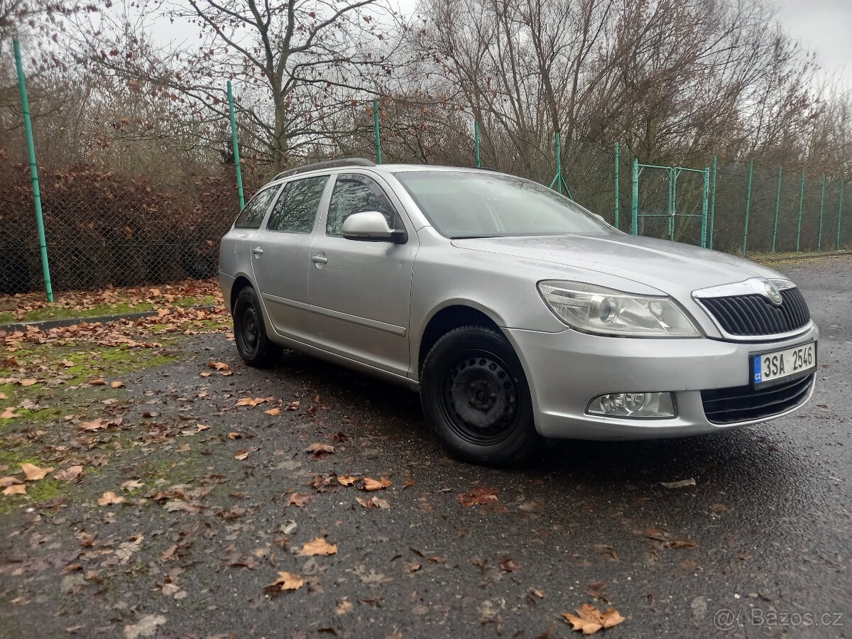 Prodám škoda octavia 2 facelift 1.2tsi 77kw - 5