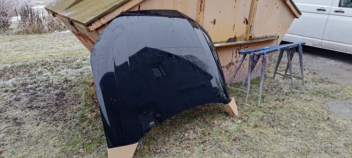 Přední kapota Audi A4 b9 - 5