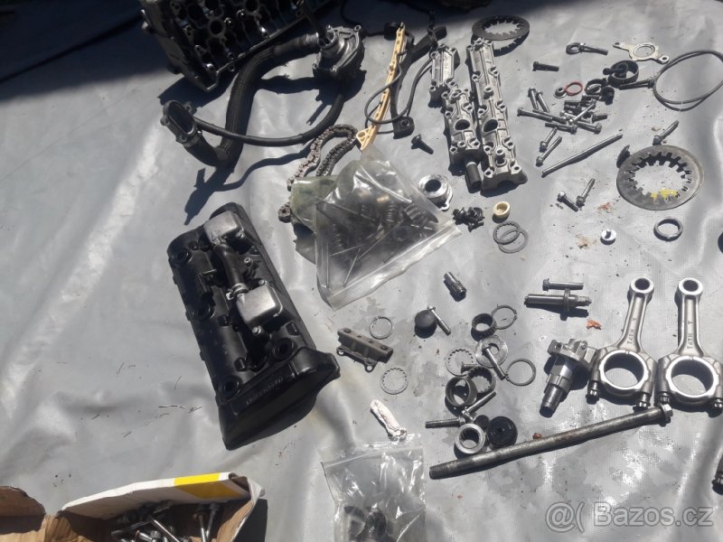 Gsx-r 1000 k9 motor díly - 5