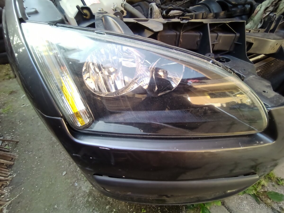 Focus 2006 1.6 16v 3 dveřové kupé HXDA 85 kw - 5