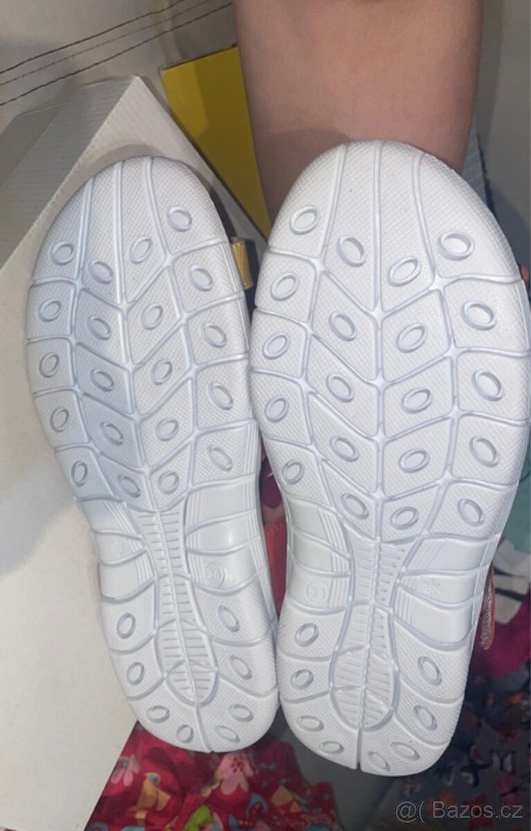 Krásné dětské sandále velikost 34 - 5