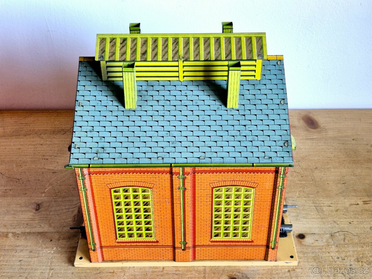 Vláčky - lokomotivní depo, No 1, Hornby, Francie, 1930 - 5