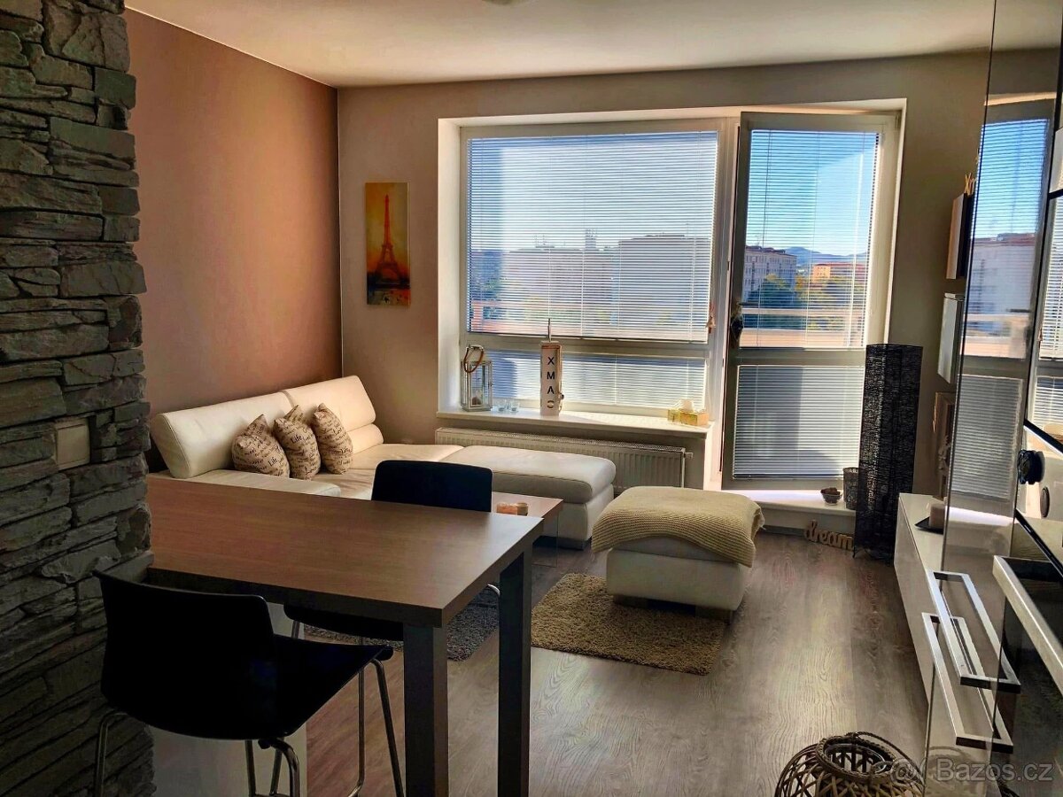 Prodej luxusního bytu 2kk s velkou terasou - 5