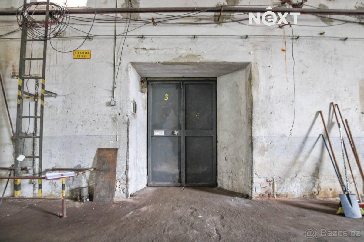 Pronájem komerční Sklady, 1 800㎡ - 5