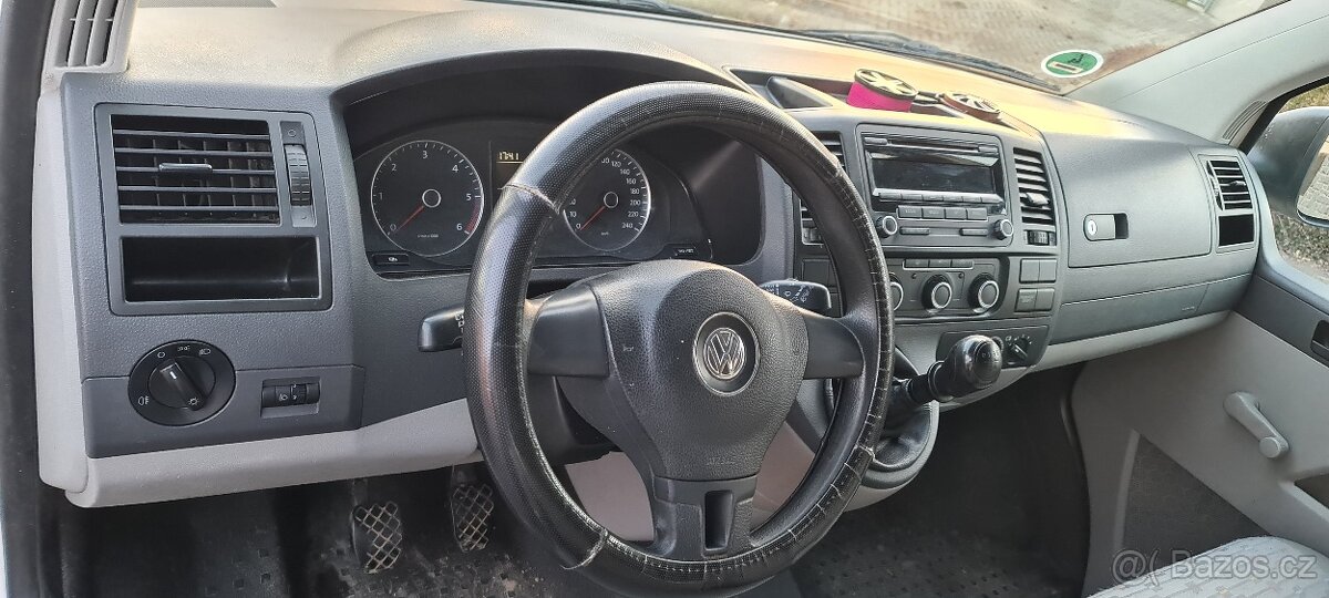 VW T5 Transporter 2.0 Tdi 9 míst - 5