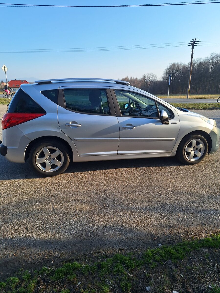 Peugeot W 207 kombi - 5