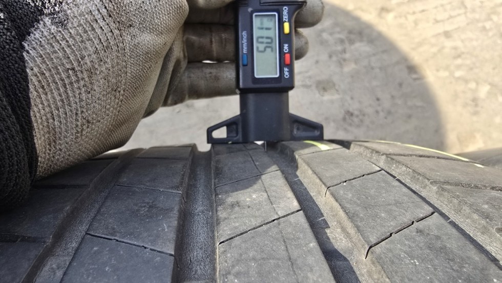 Letní pneu 225/40/18 Bridgestone - 5