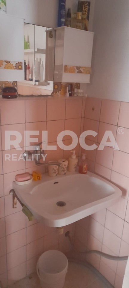 Prodej prostorného domu,pozemek 480m²,garáž,studna,zahrada - 5