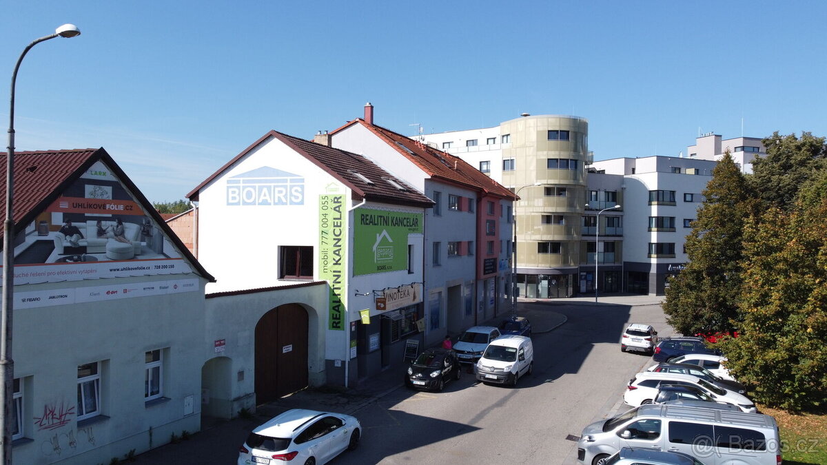 Rodinný dům s obchodními prostory, podnikání, širší centrum - 5