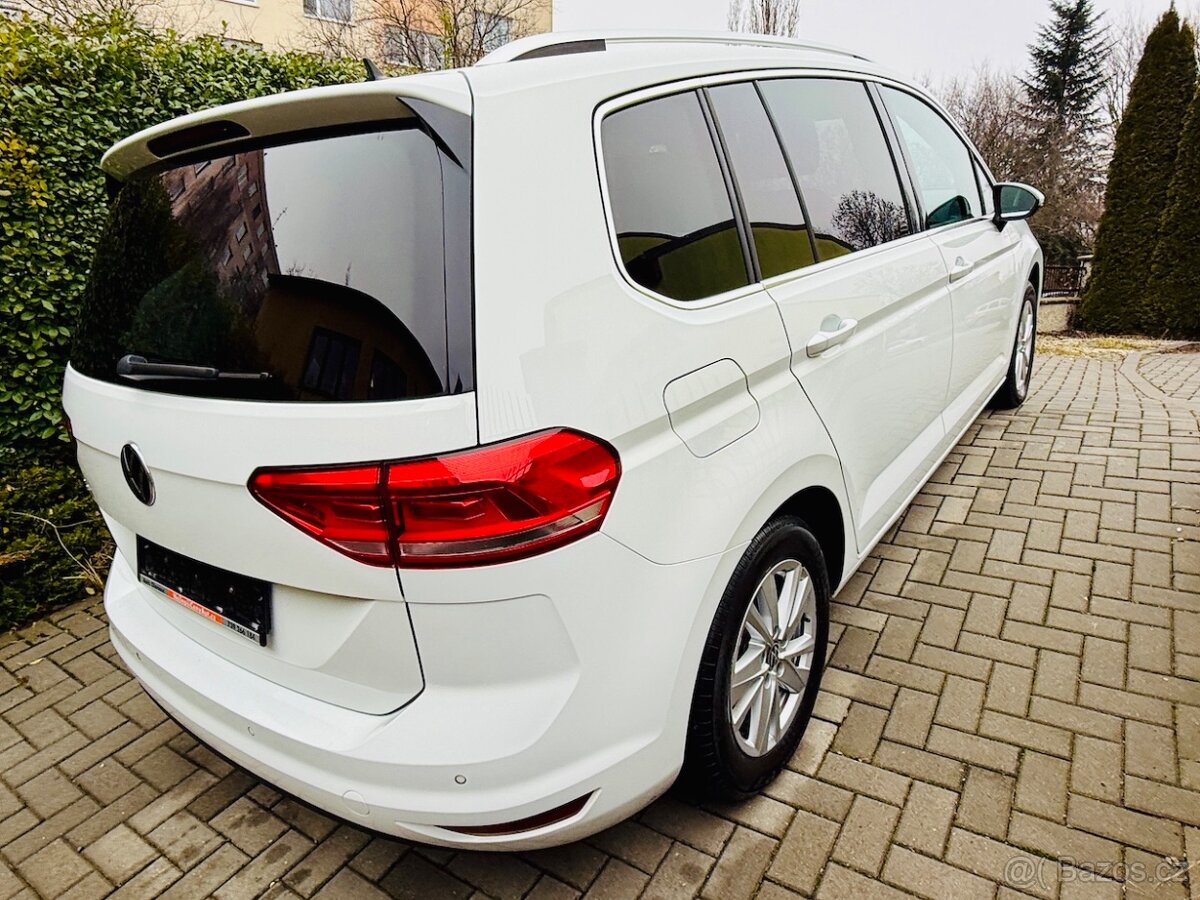 VW TOURAN 2,0TDi 110kW HIGHLINE TAŽNÉ ACC Vyhř.OKNO ČR - 5