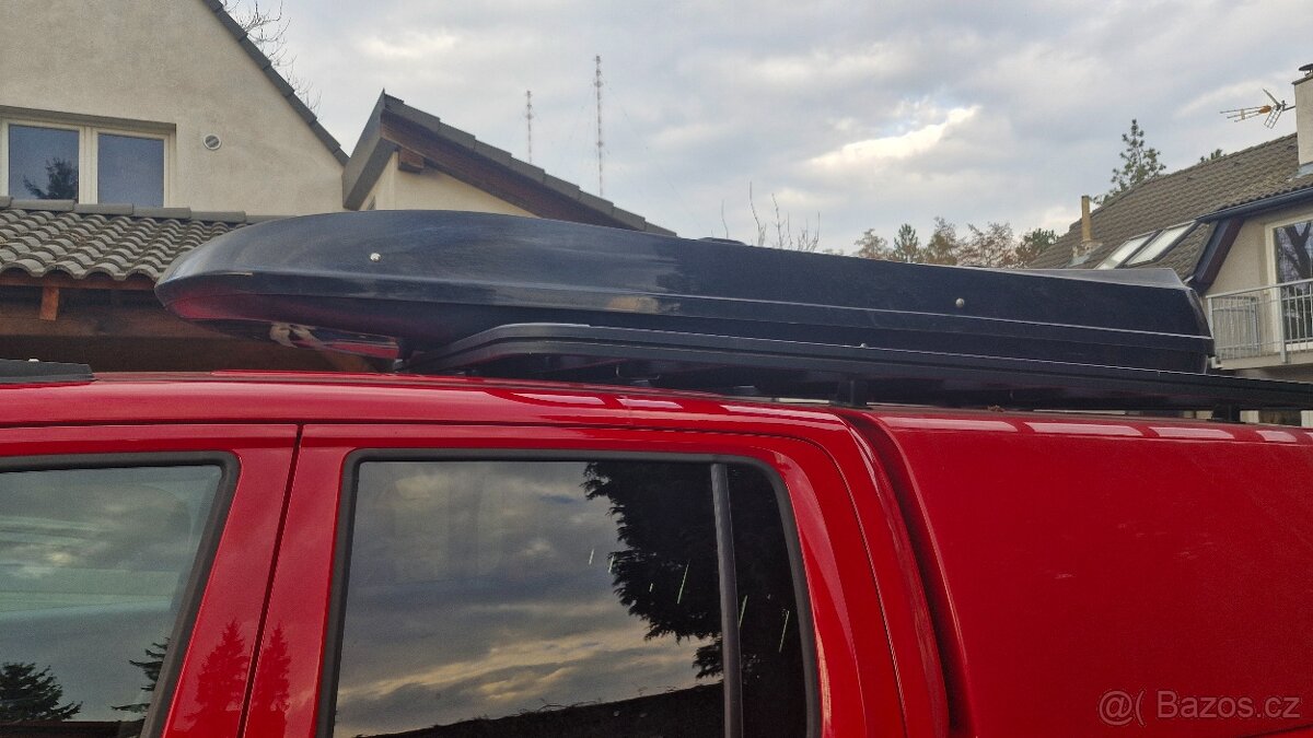 Střešní nosič + stresni box VW Amarok 2017