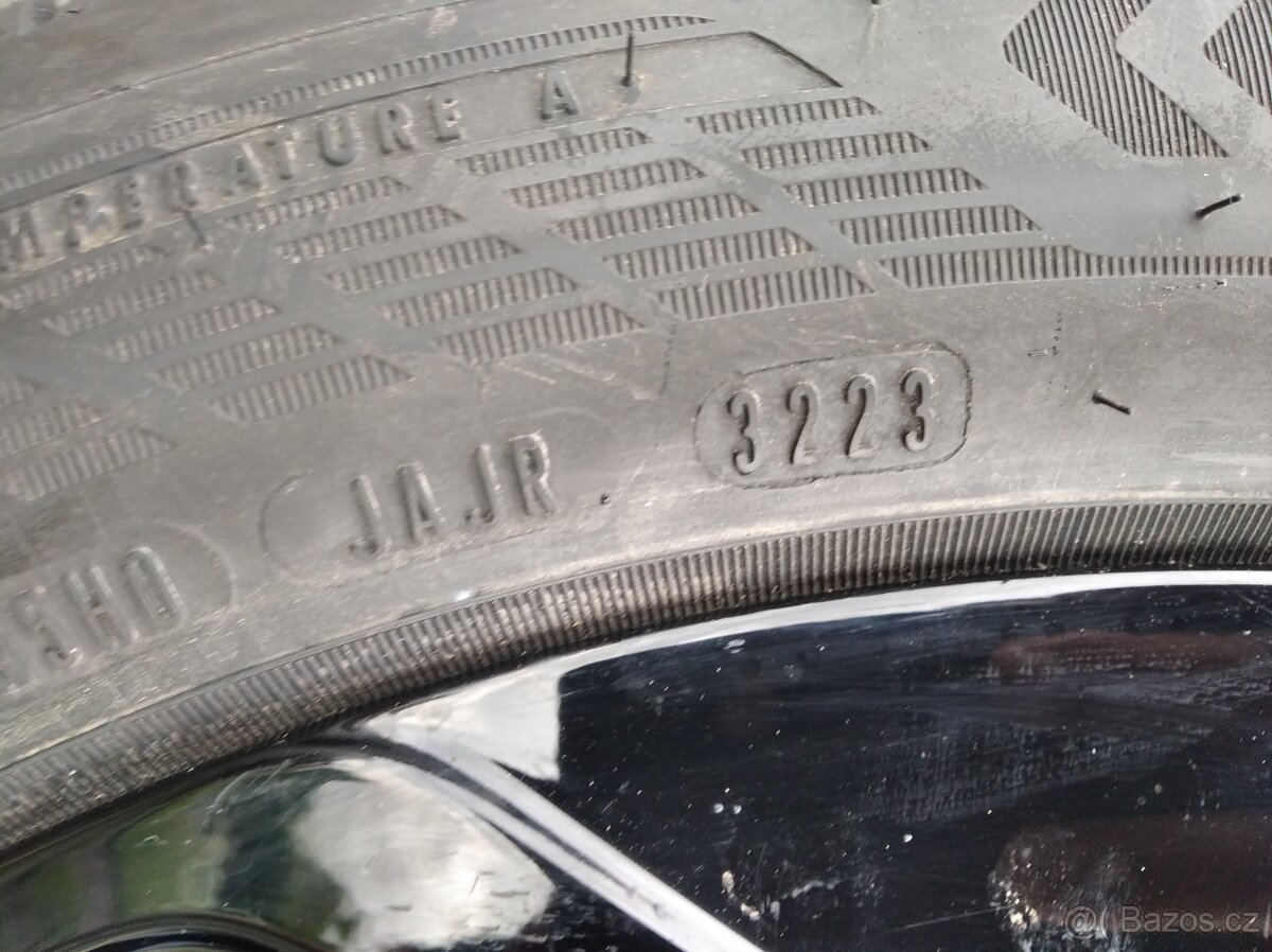 NOVÁ originál alu sada VW Passat B9 18" - 5