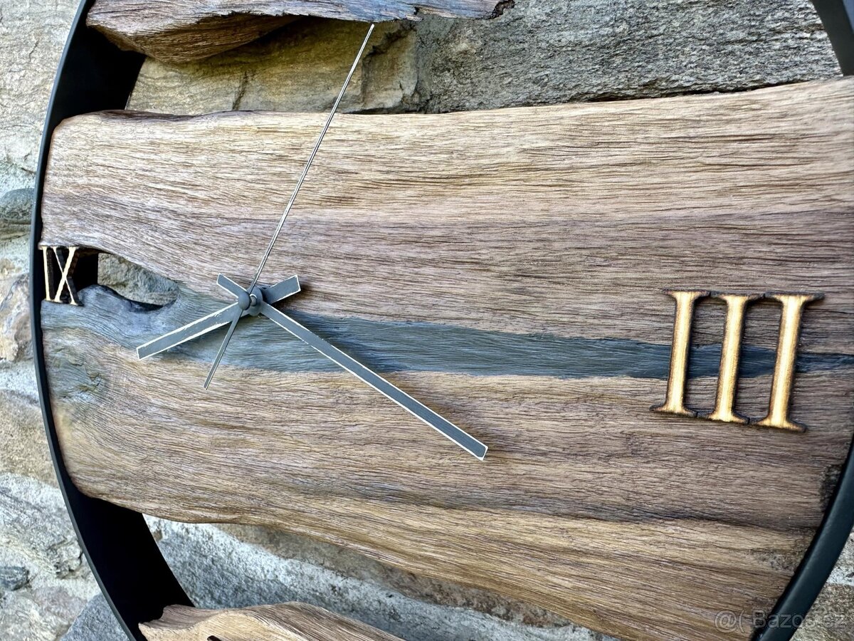 Hodiny z amerického dubu - 5