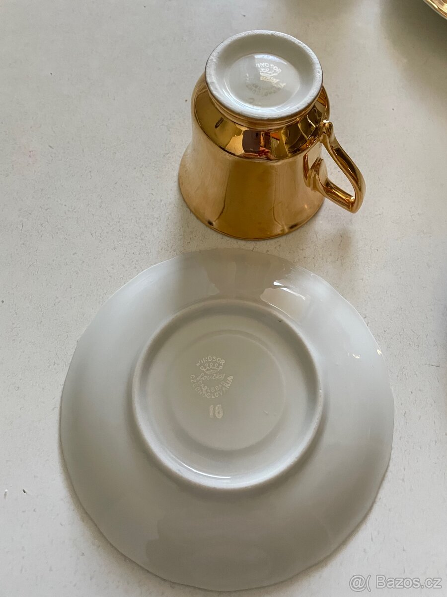 Set kávové soupravy 6 hrnečků a 6 taliřků - 5