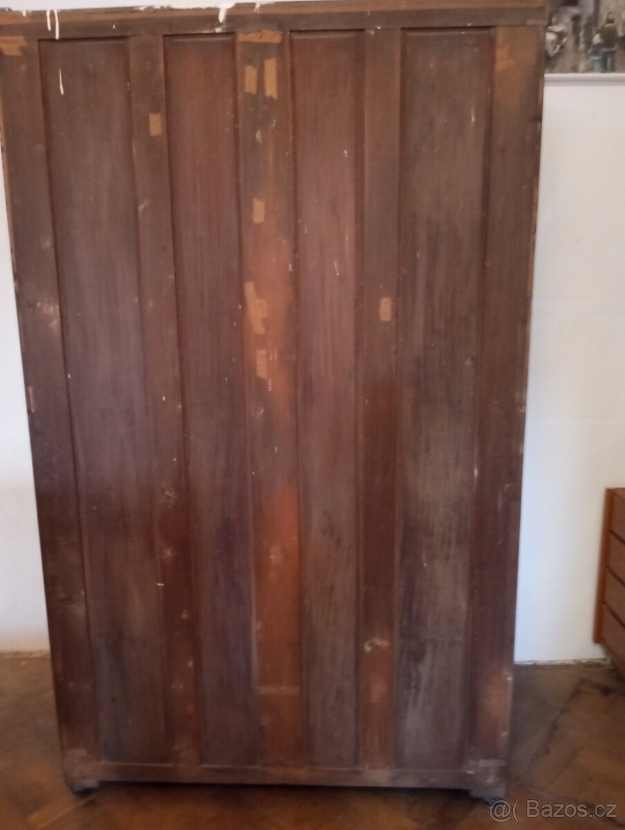 skříň šatní - 5