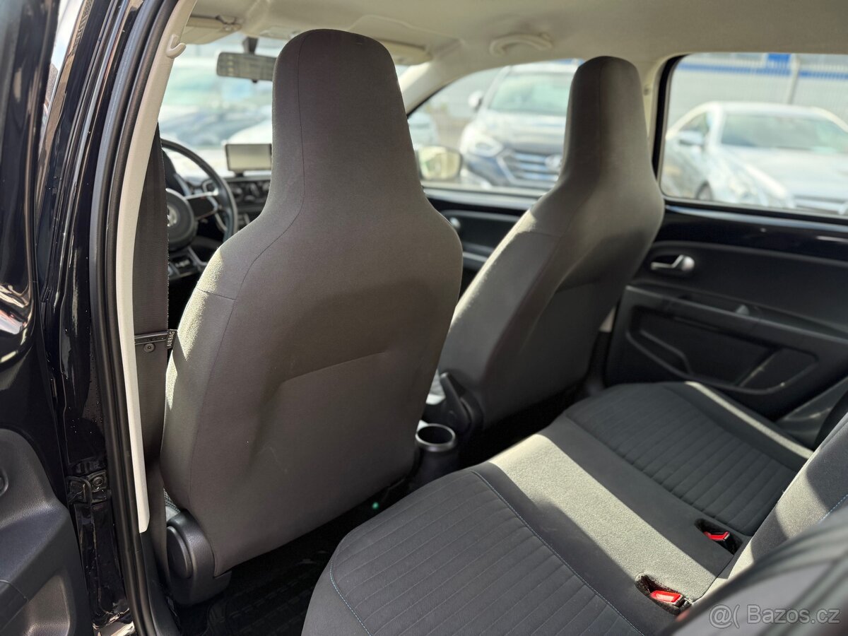 Volkswagen UP - 5