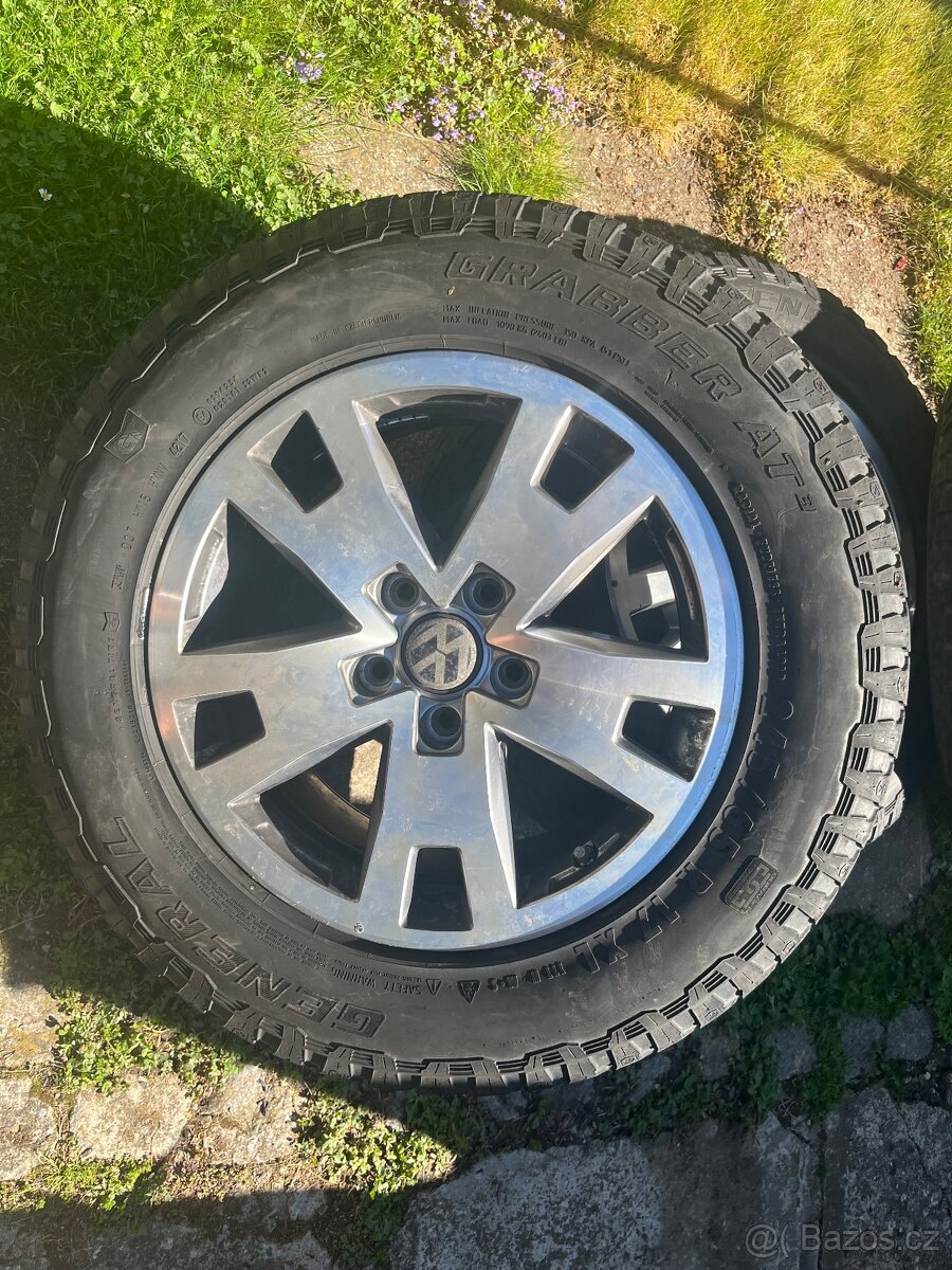VW Amarok - alu kola 17” celoroční