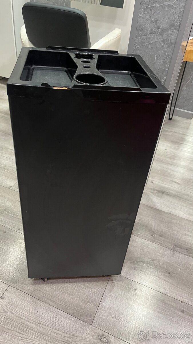 Kadeřnický vozík - 5