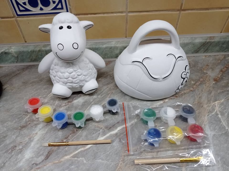 Dekorace, figurky, pokladnička - 5