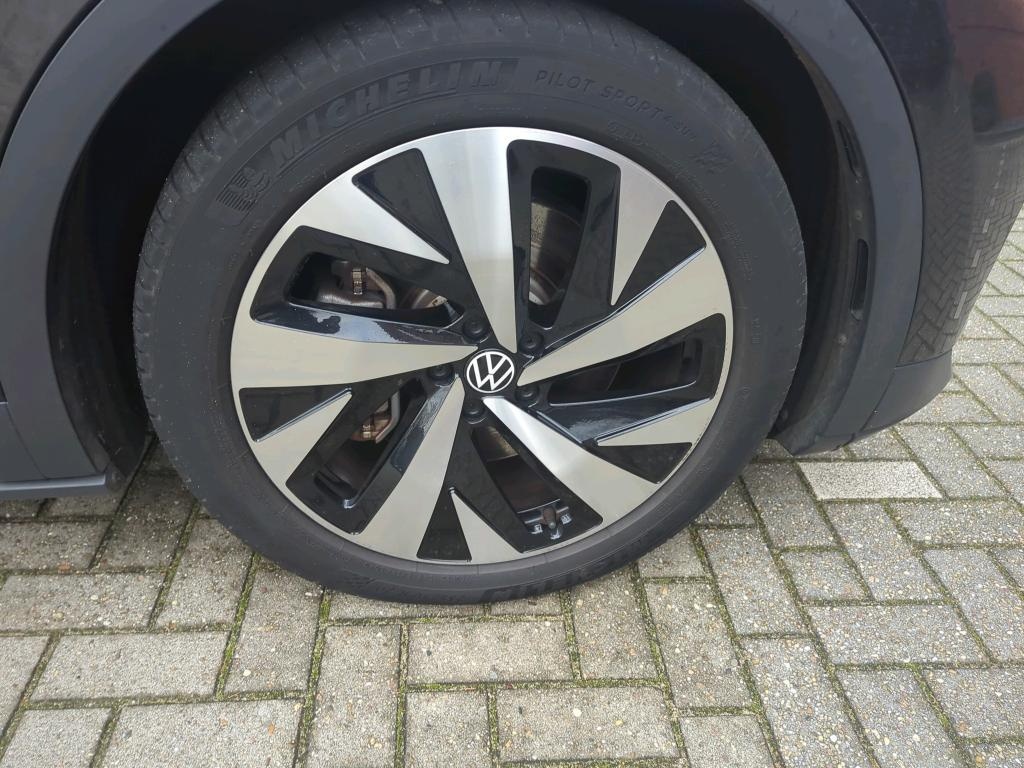 ID.4 150 Kw, 82 kWh - 5