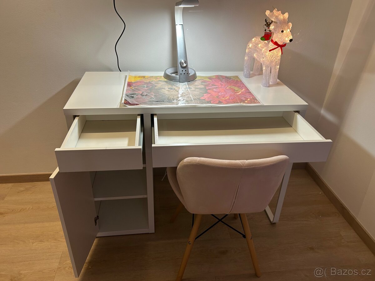 Psací stůl Micke - 5