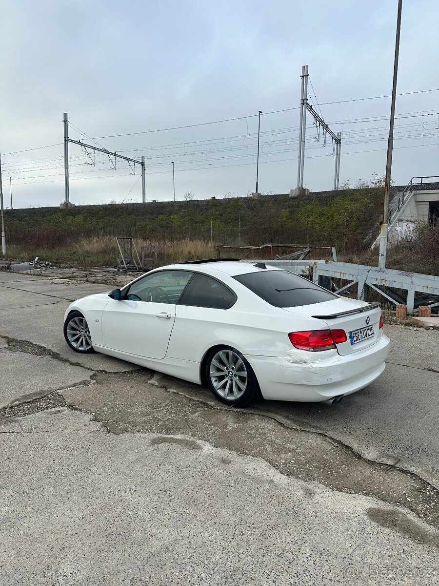 BMW e92 330d automatic - 5