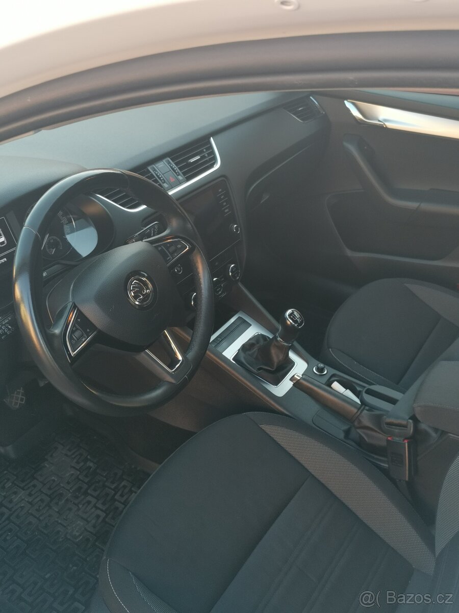 Škoda Octavia 1.5tsi 110 kw 3 facelift Navi ČR - 5