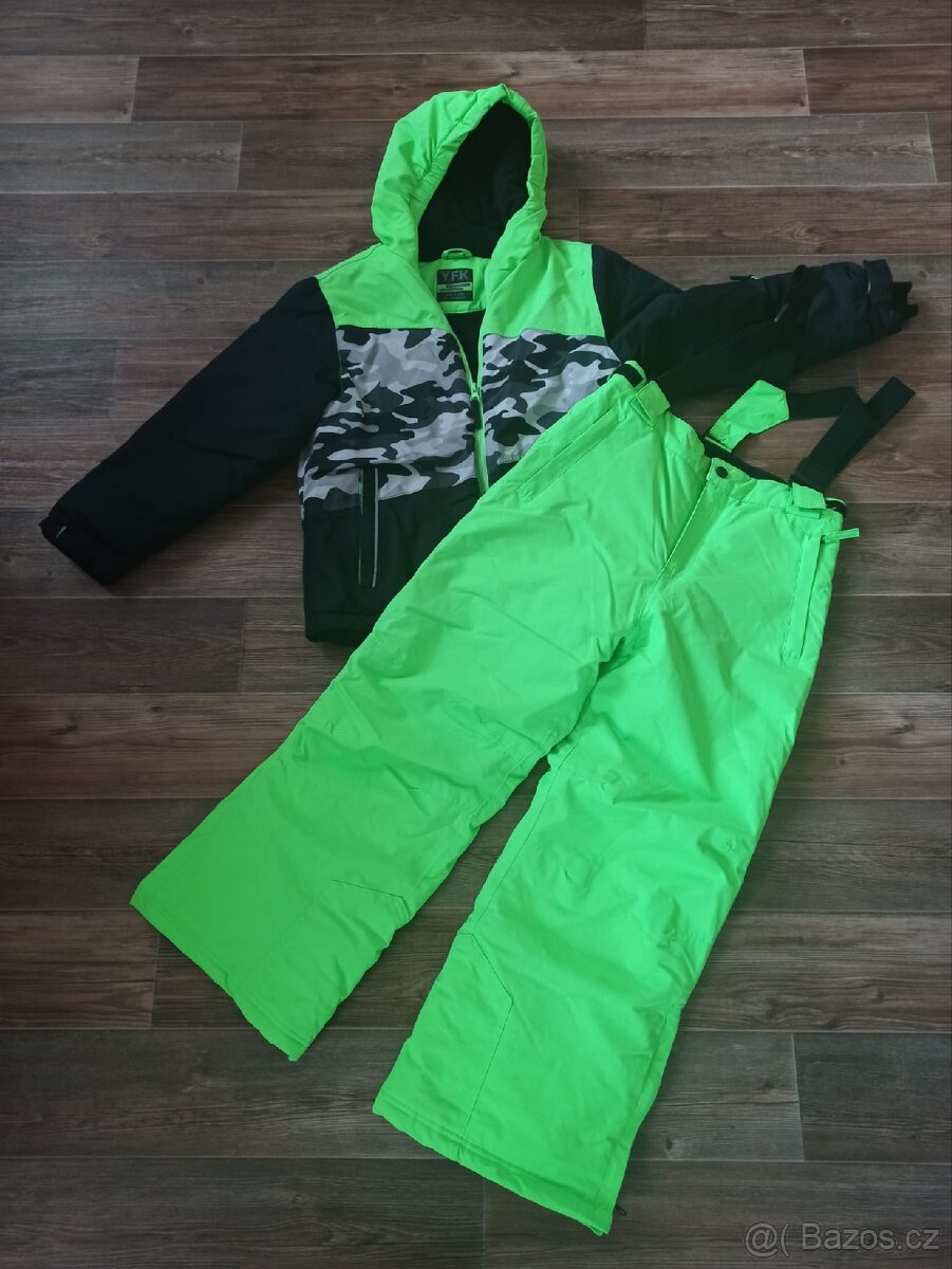 Set oblečení 134-140 8-9let - 5