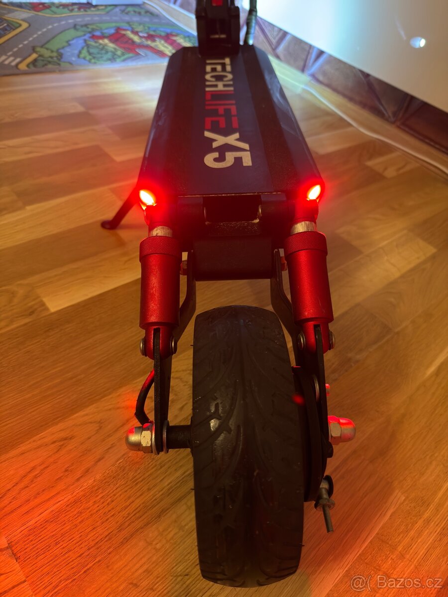 Elektrokoloběžka Techlife x5 - 5