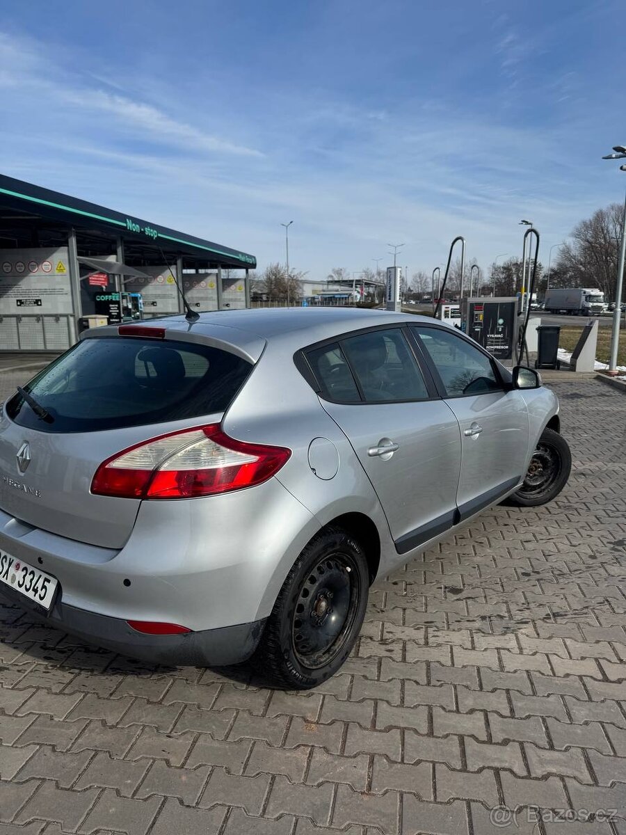 Renault Megane - 5