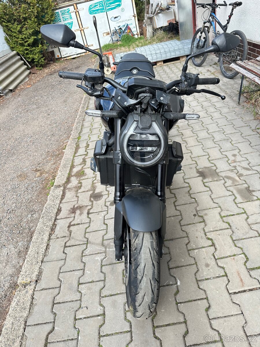 Honda cb 1000 r - 5