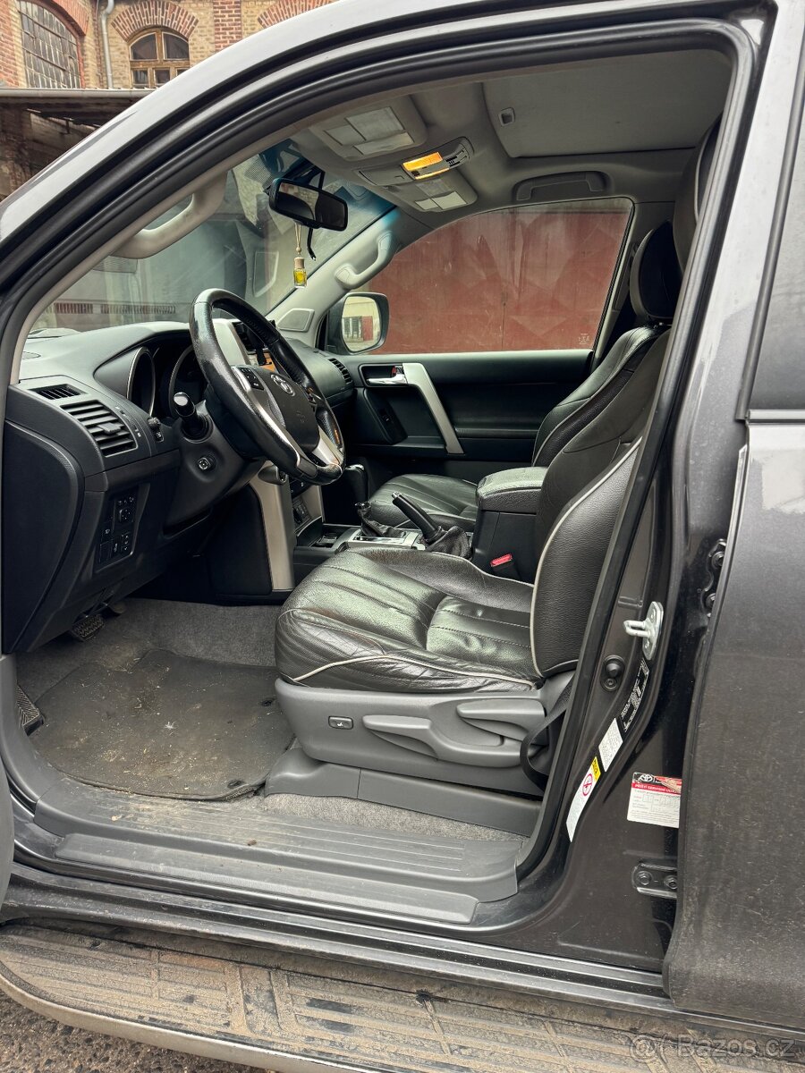 Land cruiser 150 rok 2012