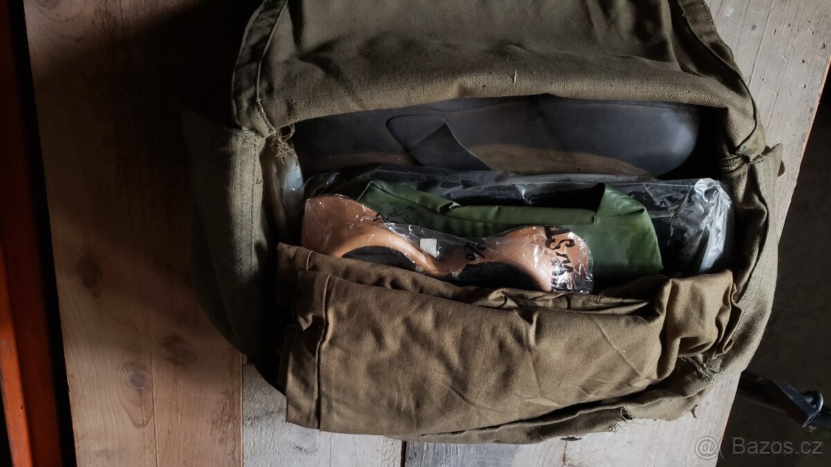 Vojenske obleceni historicke - rybarske? - 5