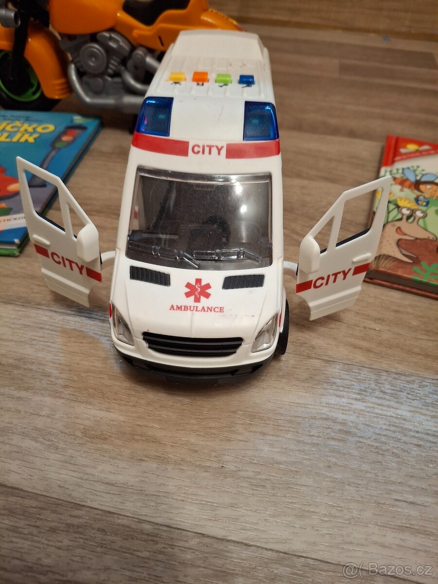 Svítící, houkací sanitka, motorka Playmobil, knihy, 12 kusů - 5