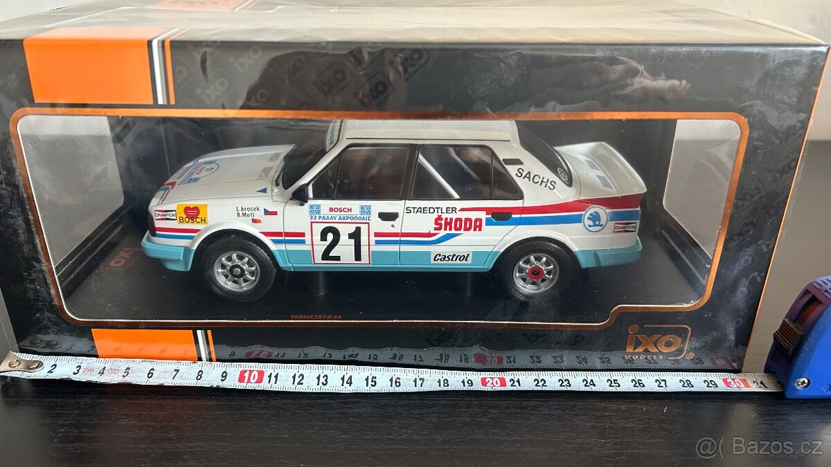 ŠKODA 130L/130LR/Felicia 1:18 IXO - 5