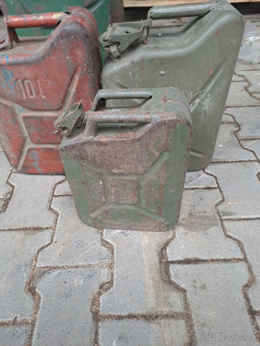 Plechové kanystry - 5