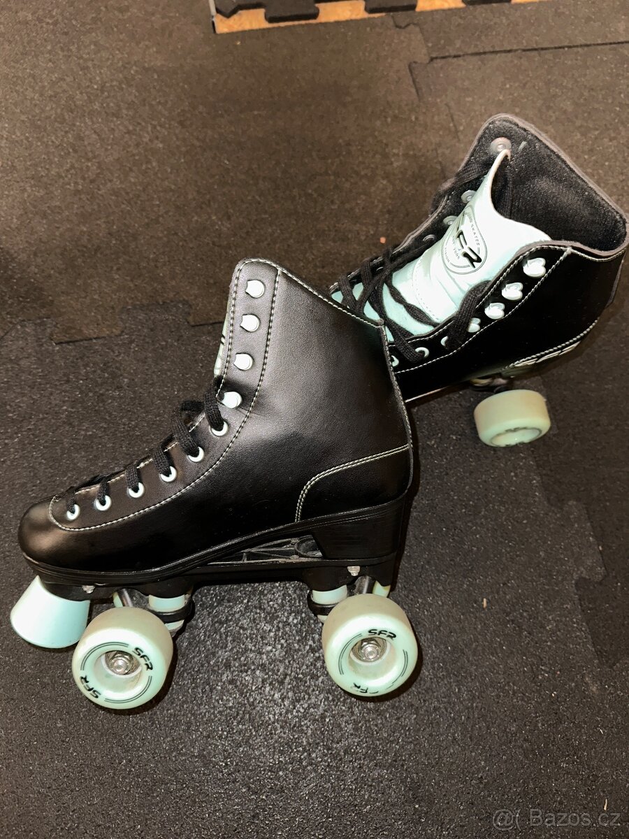 Kolečkové brusle SFR - 5