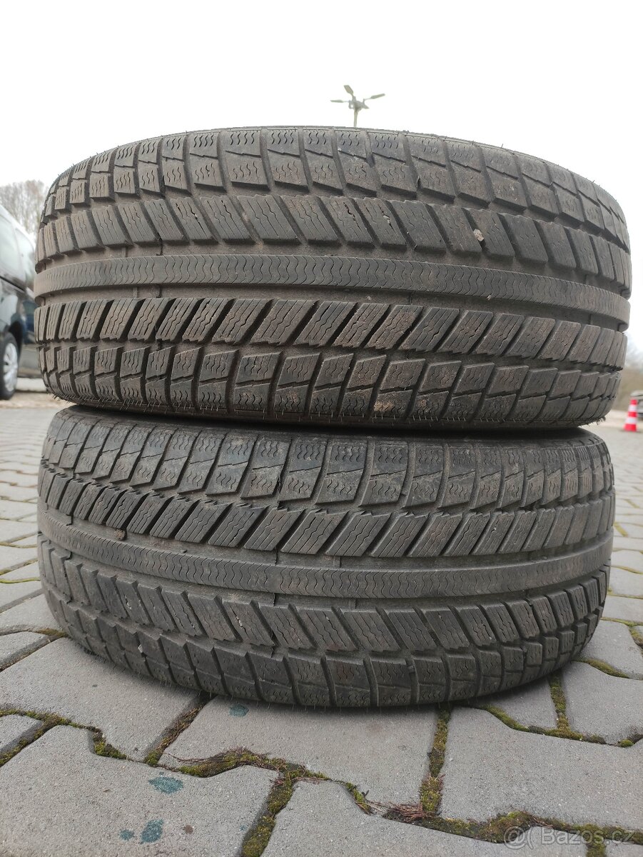 Zimní pneu 235/55/17 - 5