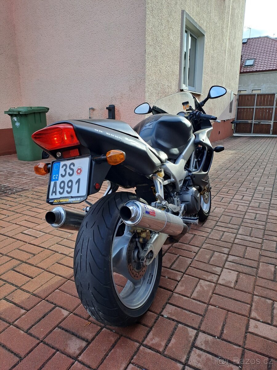 Honda VTR 1000 firestorm - 5