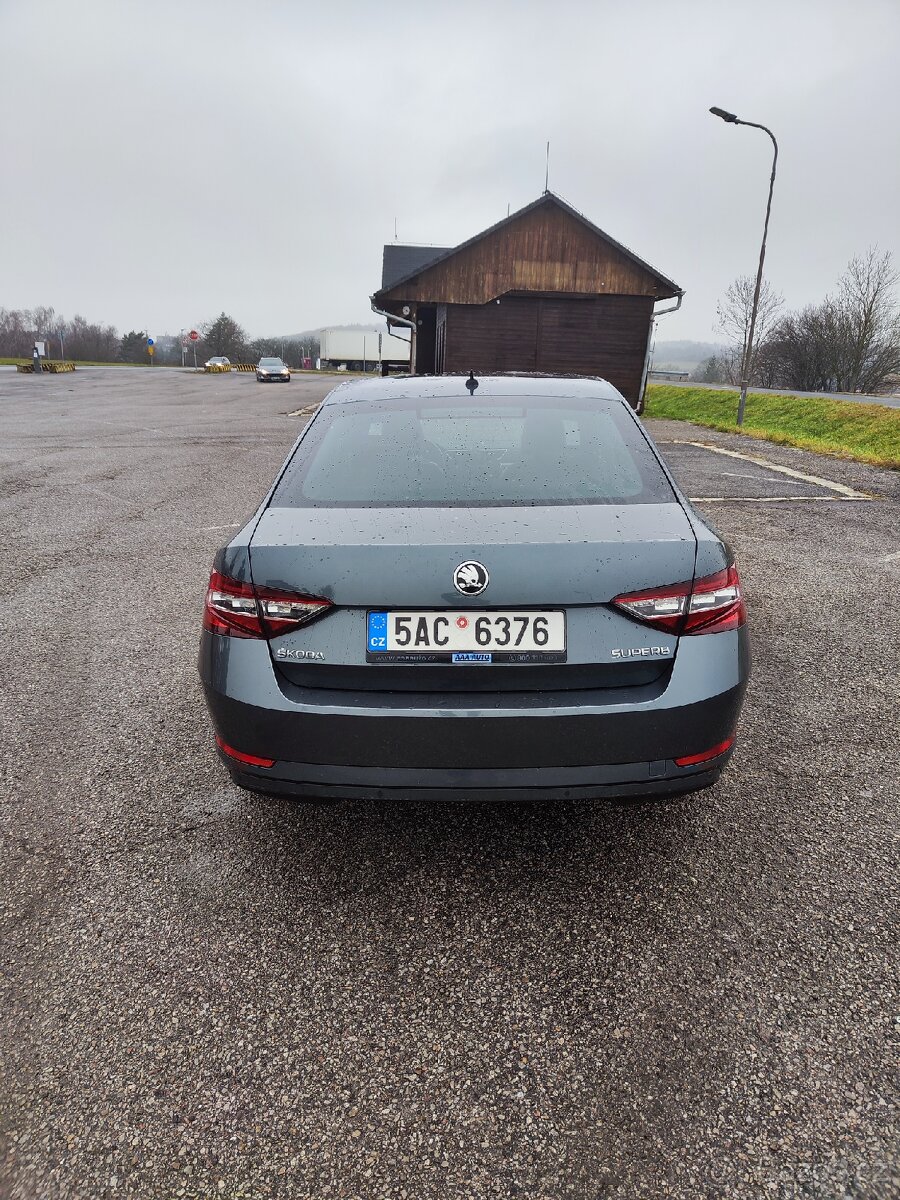 Škoda Superb 3,2.0 TDI,4x4 - 5